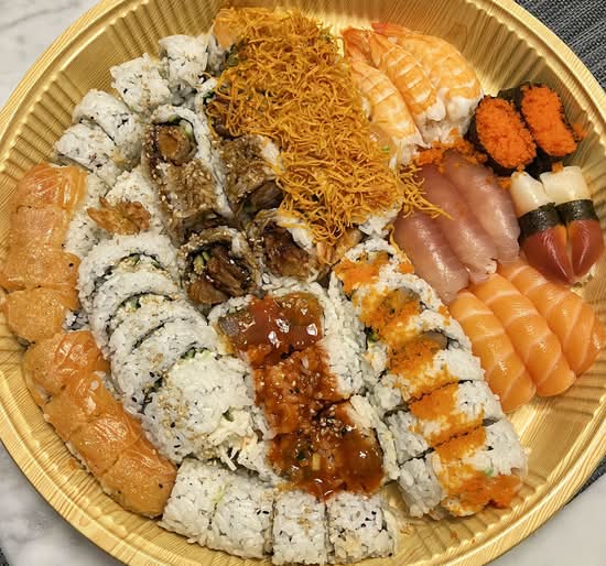 C. Party Tray for 3 to 4 Persons