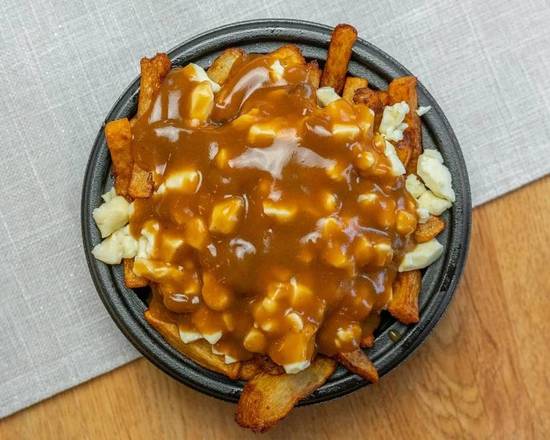 Poutine Dilallo classique /Classic Diallo Poutine