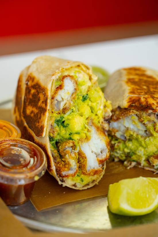 Burrito pescado empanizado / Battered Fish