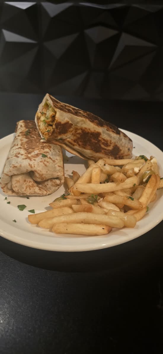 Sandwich mlewi poulet ou thon ou merguez