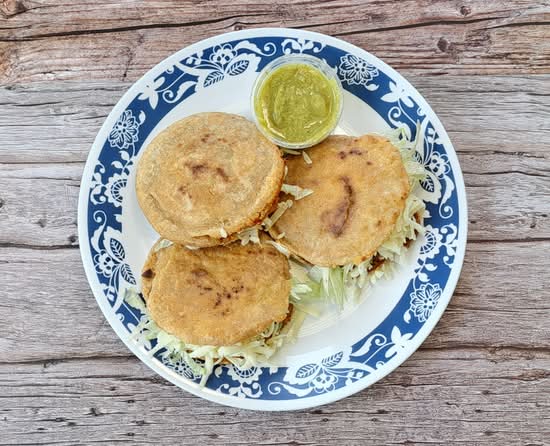 Gordita de Chicharrón prensado