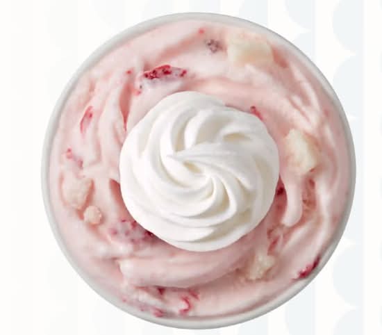Dessert BlizzardMD Gâteau des Anges à la fraise/ Strawberry Angel Food Cake Blizzard