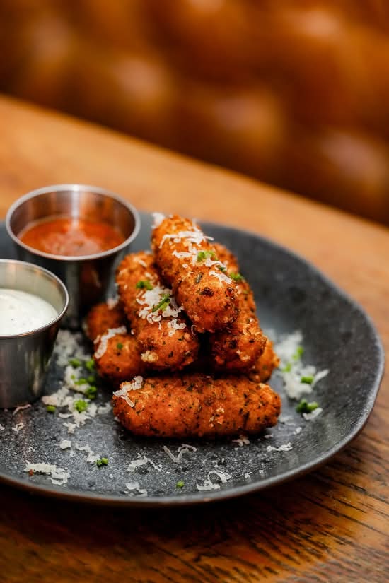 MOZZARELLA STICKS