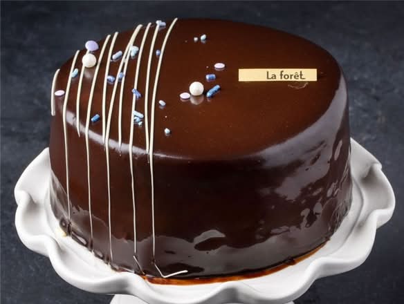 6" Double Chocolate Cake