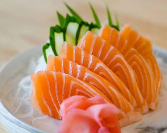 0107a.Salmon (Sake) Sashimi (3 pcs)