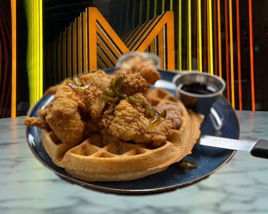 Fried Chicken & Waffle