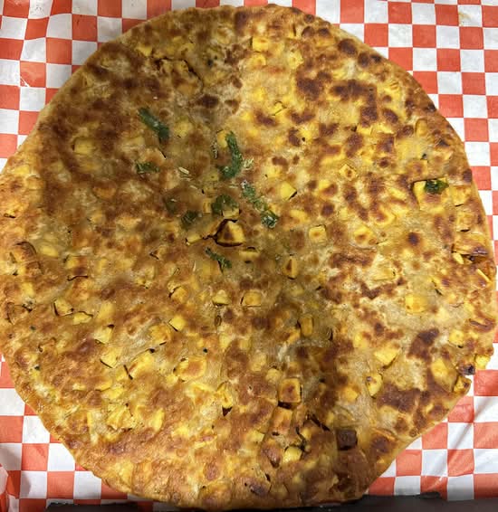Achaari Paneer Parantha