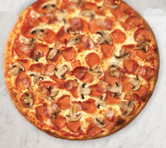 Party Canadian Pizza