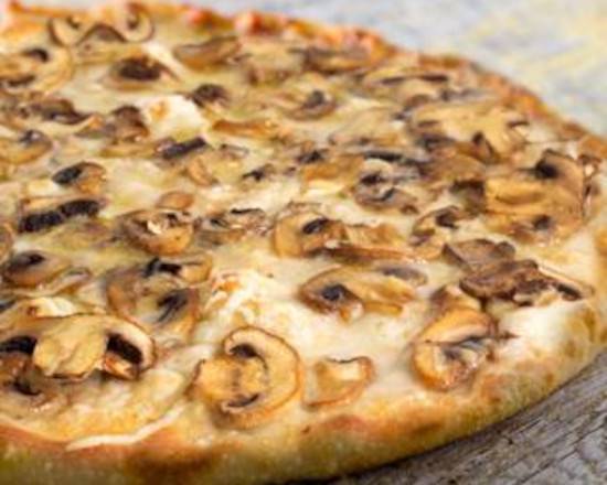 Super Funghi Pizza