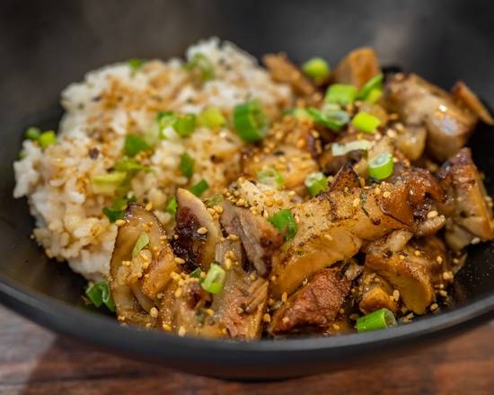 Jokbal Rice Bowl  (족발덮밥)