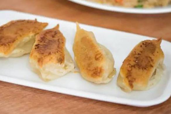 Chicken Pot Stickers (10 pcs)