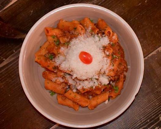 Rigatoni Alla Bolognese Pasta