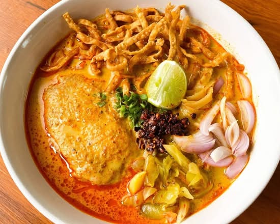 Khaow Soi Chicken
