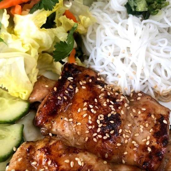 #8. Vermicelle Avec Poulet Grillé