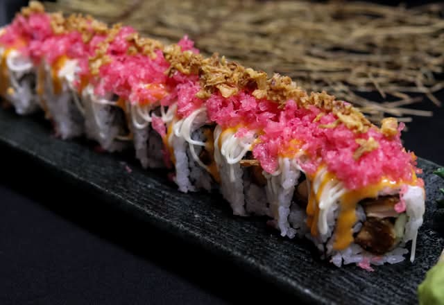 Magma Roll (8Pcs)