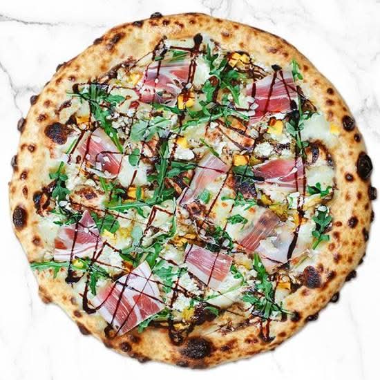The Summer-Summer Mango & Prosciutto Pizza – Balsamic & Arugula Italian Style