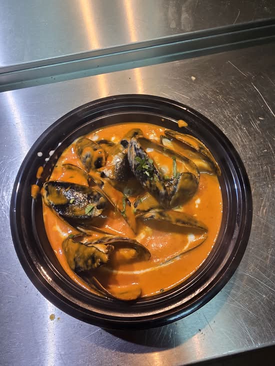 3. Curry Mussels with Naan