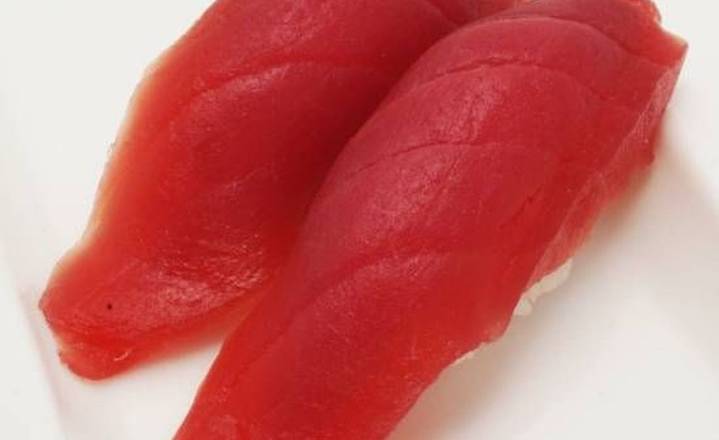 Tuna Sushi (2 pcs)