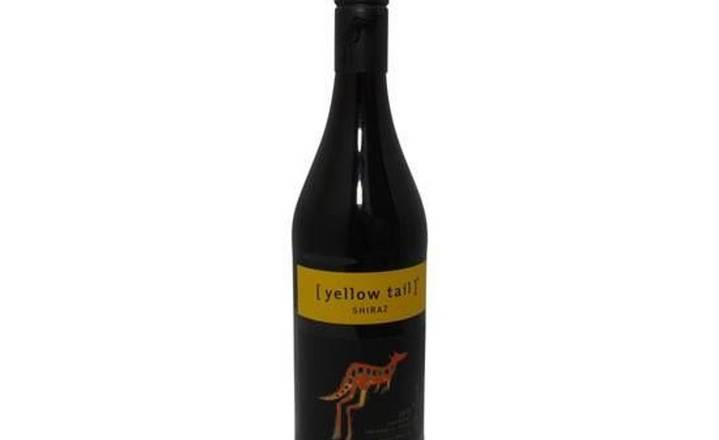 Yellow Tail Shiraz, 750mL bottled red wine (13.5%25 ABV)