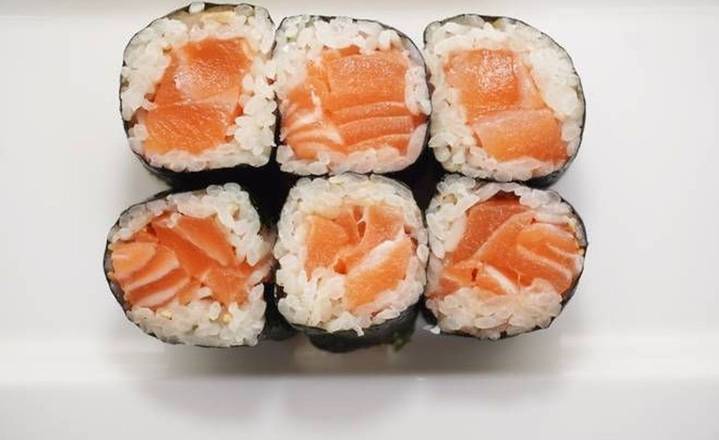 Salmon Roll (6 pcs)