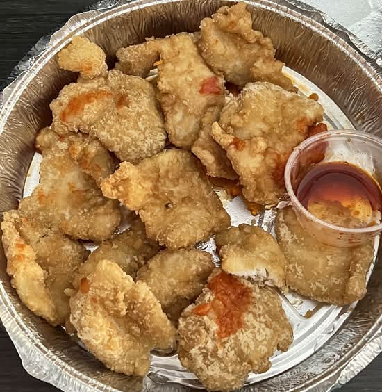 65. Filet de poisson avec Sauce Aigre-Douce  / Fried Sliced Fish with Sweet and Sour Sauce 吉列魚塊
