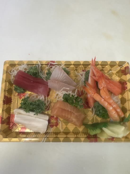 Sashimi Ruby Combo (12 pcs)