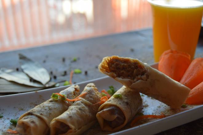 Spring Rolls (2 Big Pcs)
