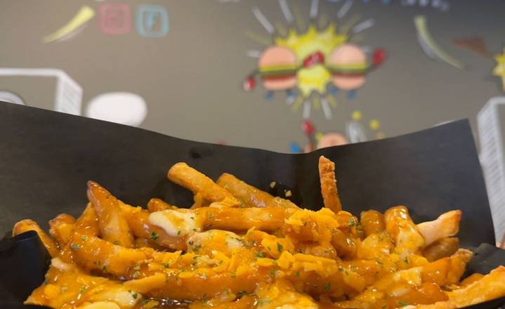 LARGE POUTINE