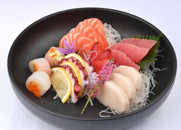 Sashimi Combo (18 pcs)