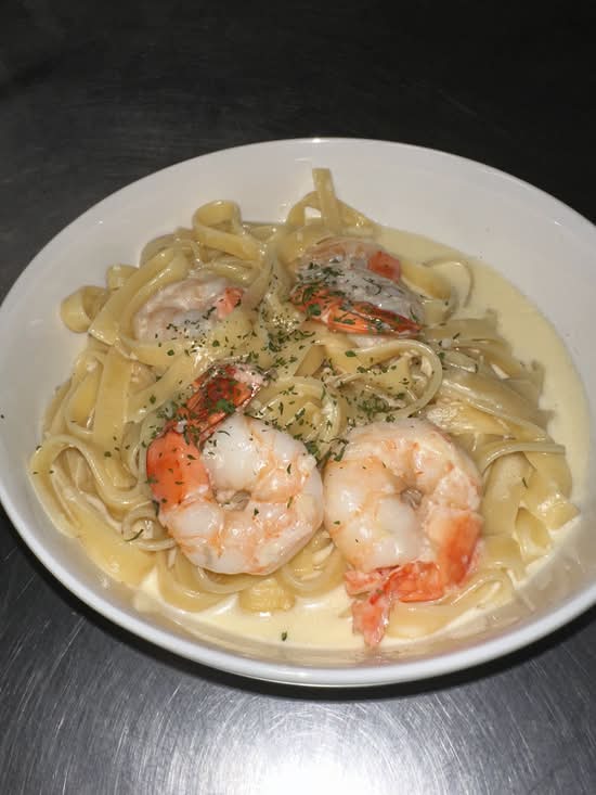 Shrimp Fettuccine Alfredo