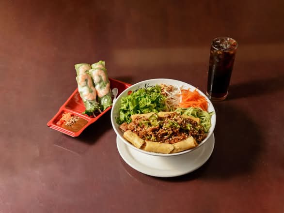 C9 Deluxe Grilled Chicken and Pork Vermicelli