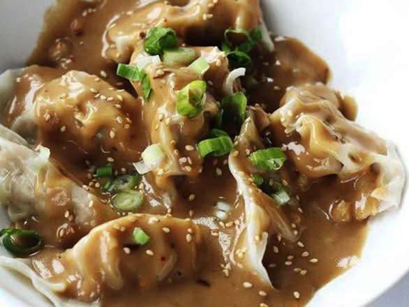 A19. Dumpling au Arachide (4mcx)