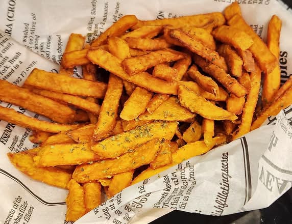 Sweet Potato Fries (고구마튀김)