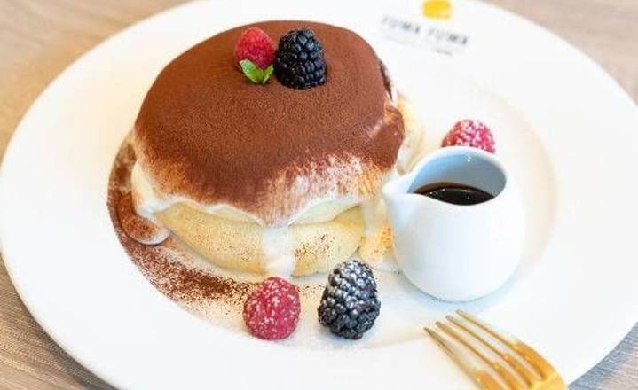 Tiramisú Soufflé Pancake