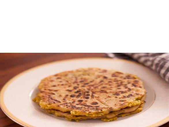 Mulli Paratha + Dahi 4 Oz + Mixed pickle