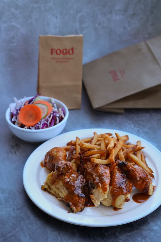 Demi Poulet au Charbon