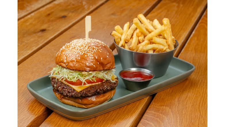 The Cheeseburger