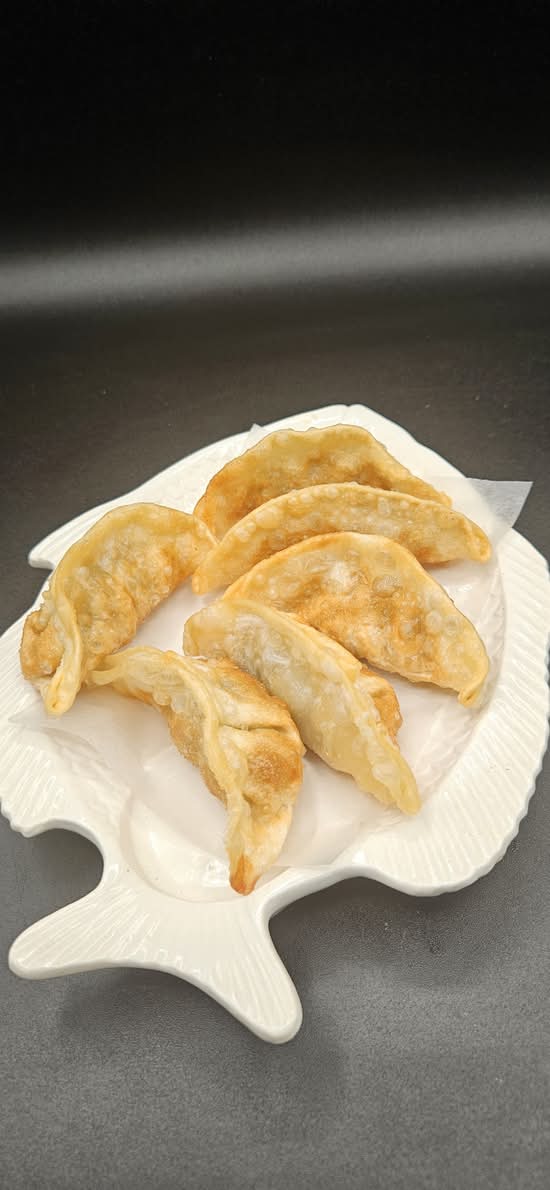 Gyoza - Pork Dumpling (7 Pcs)