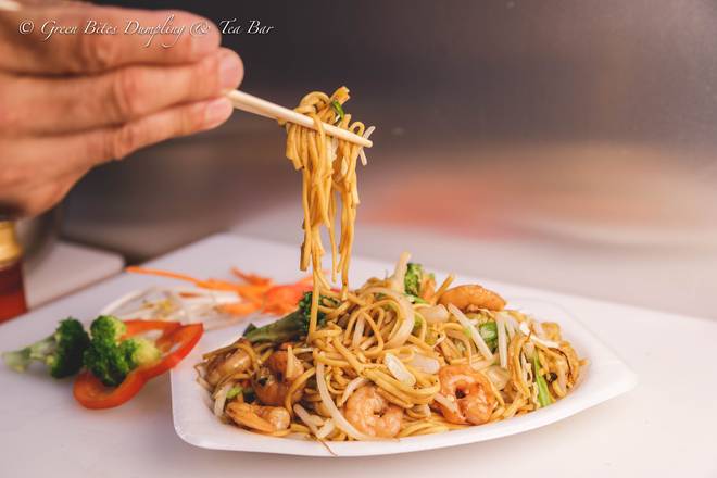 H8. Shanghai Noodle with Shrimp