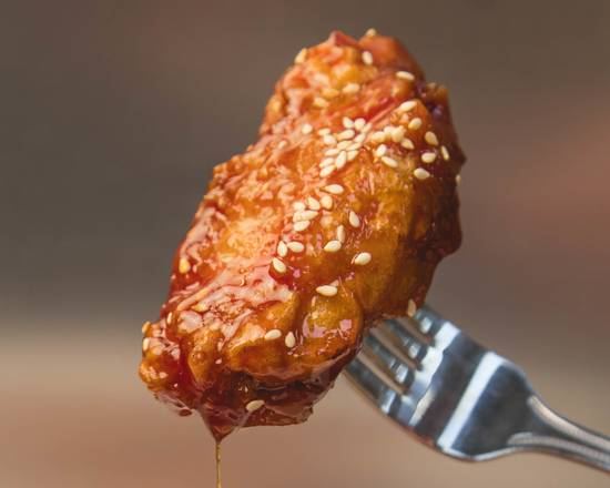 C6. Honey Sesame  Chicken Wing (8pcs)