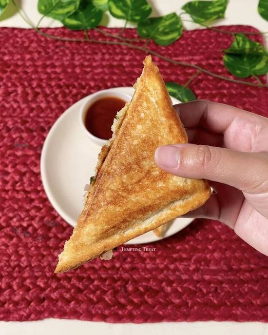 Aloo Matar Toast