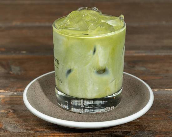 Iced Matcha Latte (16 oz)