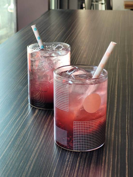 Raspberry Ice Ade (16 oz)