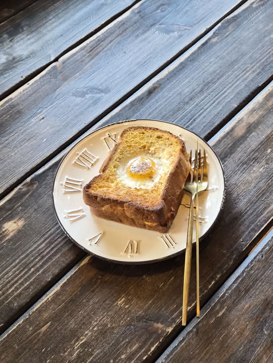 Breakfast Egg Toast
