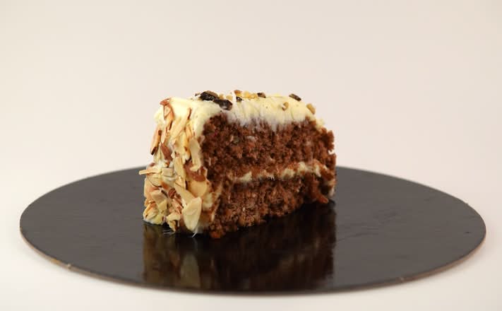 CARROT CAKE SLICE