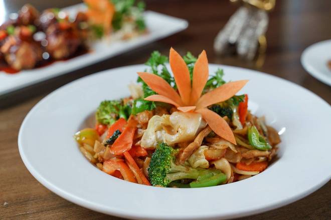 Chok Dee Chow-Mein
