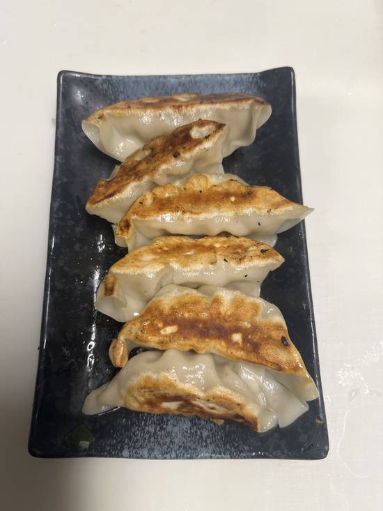 #014. Gyoza Pork Pan Fried (6 pcs)