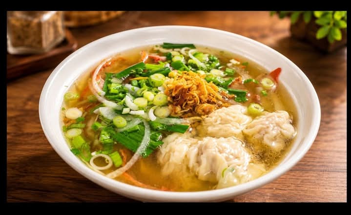 107. BBQ Pork & Wonton Egg Noodle Soup