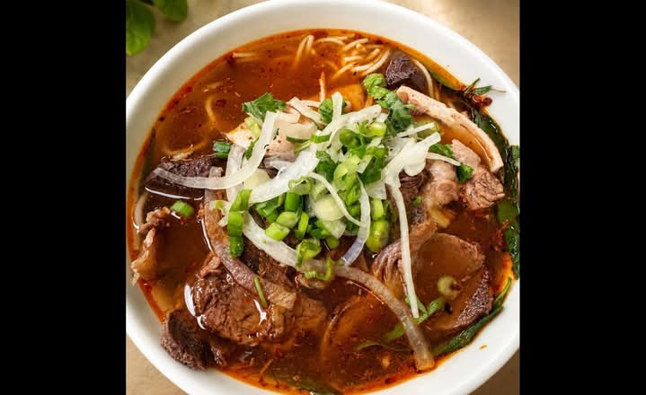 436. Hue Style Spicy Beef Vermicelli Soup