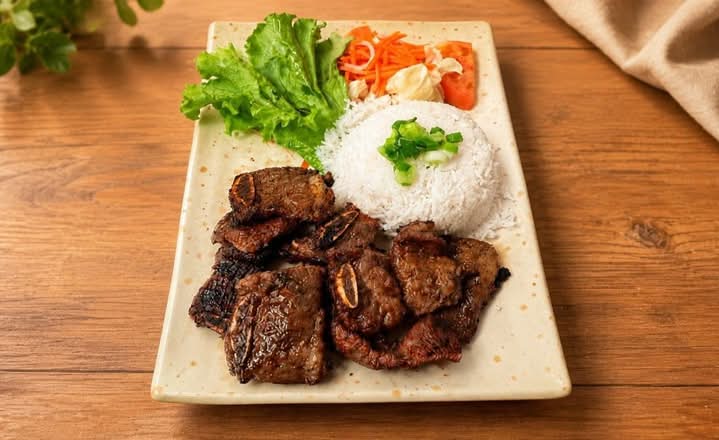543. Beef Short Ribs on Rice